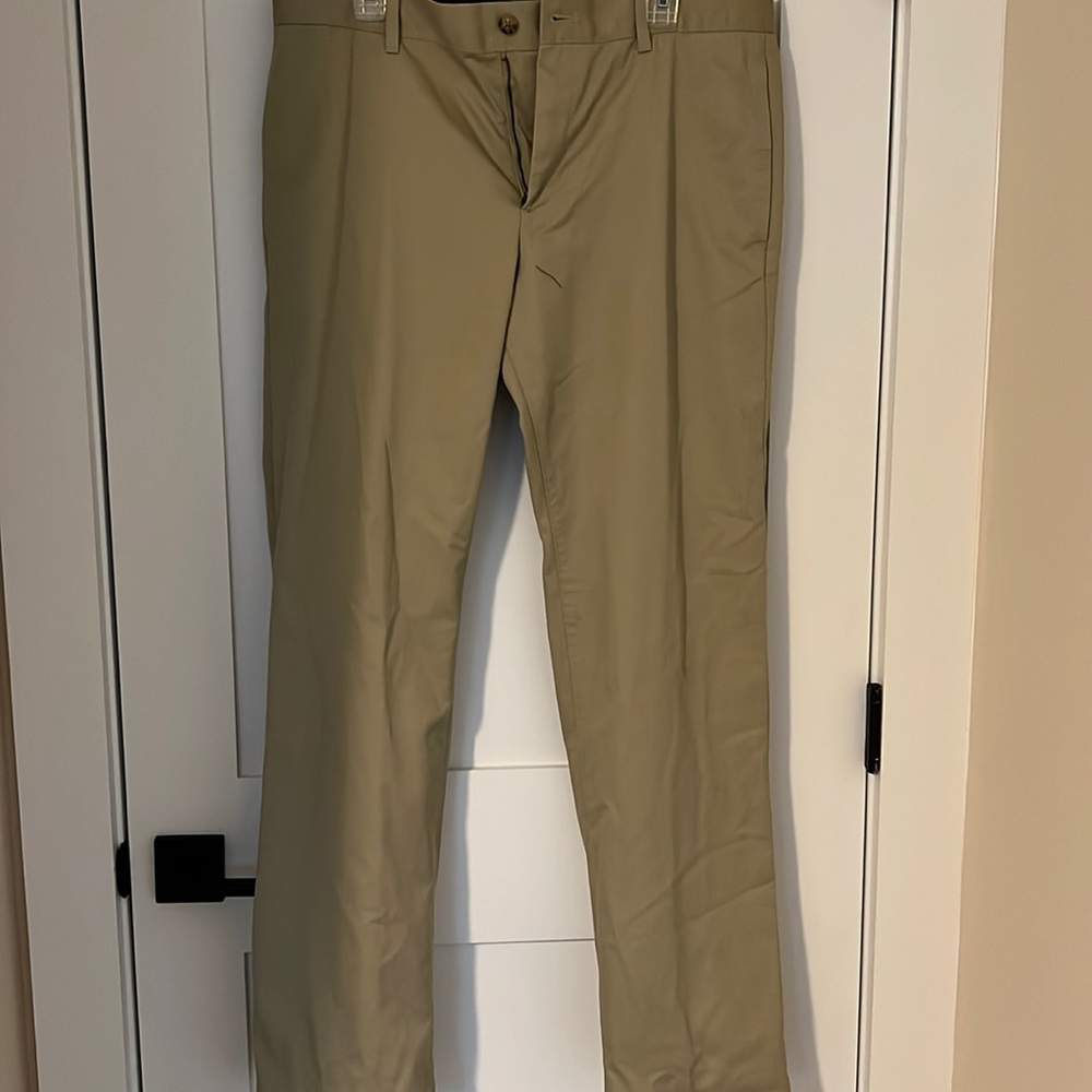 Men’s Gap Straight Leg Khakis 34 x 34 - Never Worn